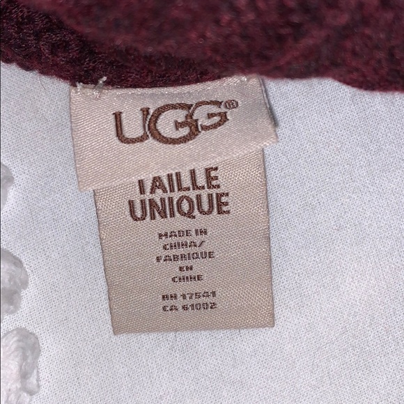 UGG Beanie - Picture 3 of 3